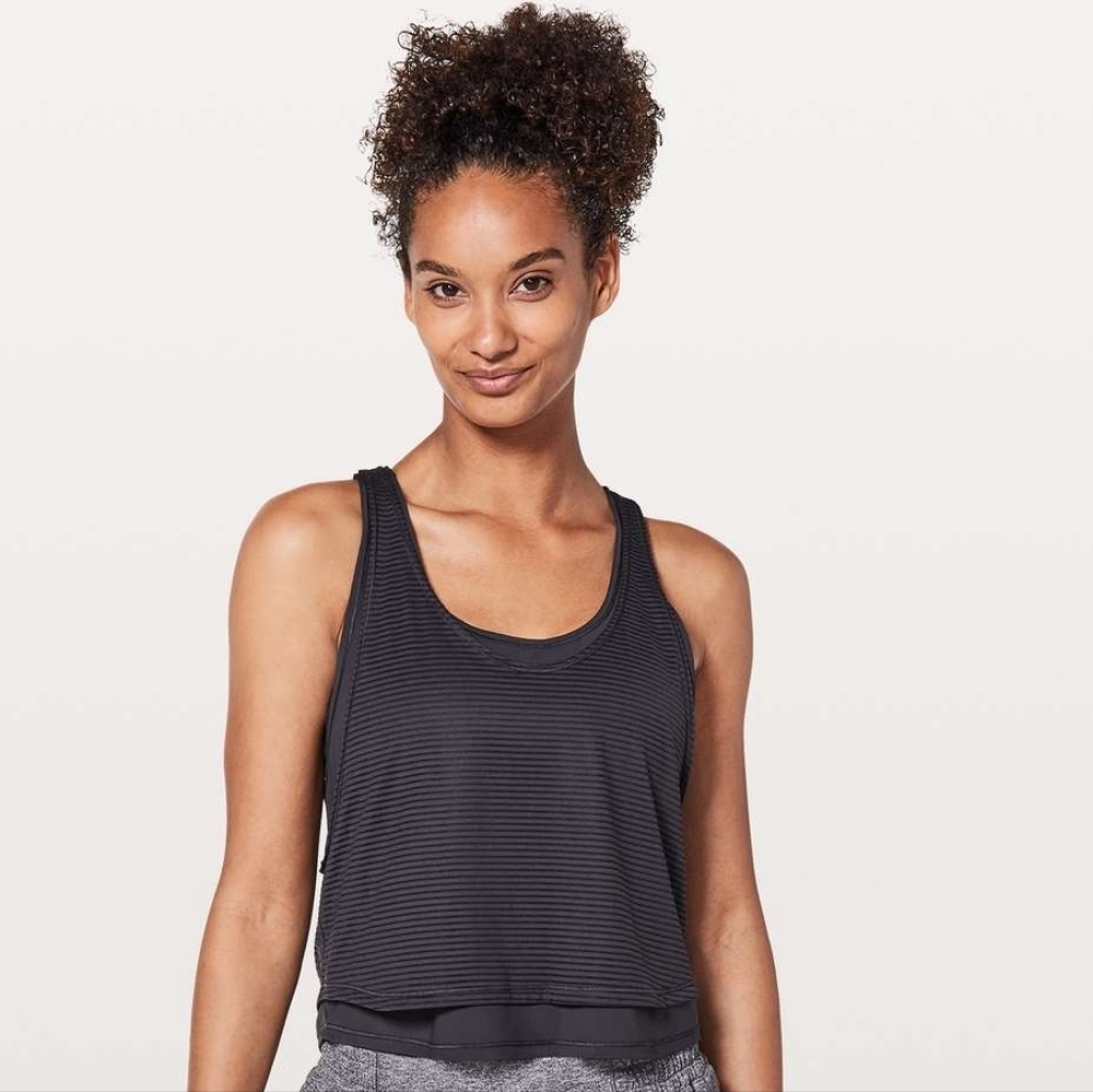 Lululemon Lean In Layered Tank Size 2  Boysenberry Purple